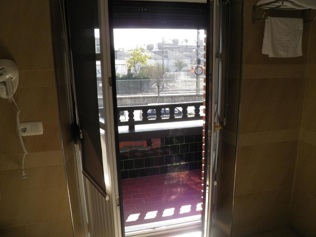 Hotel Restaurante Aldama อามูริโอ ภายนอก รูปภาพ